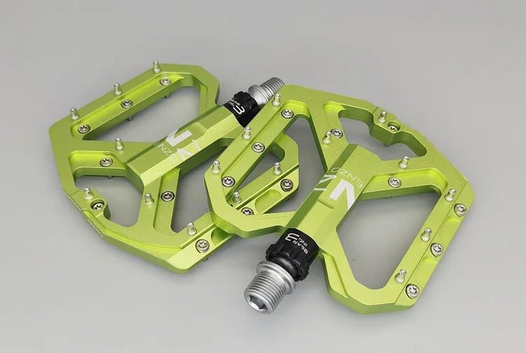 New Mountain Bike Pedals MTB Pedal Aluminum Bicycle Wide Platform Flat Pedals 9/16" Sealed Bearing Bicycle Pedals