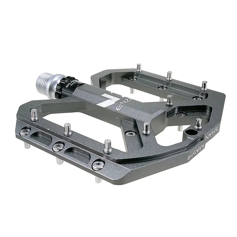 New Mountain Bike Pedals MTB Pedal Aluminum Bicycle Wide Platform Flat Pedals 9/16" Sealed Bearing Bicycle Pedals