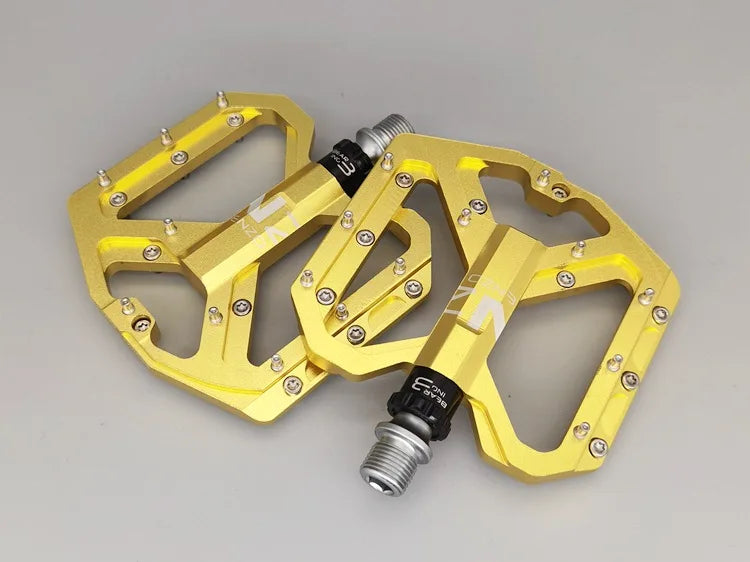 New Mountain Bike Pedals MTB Pedal Aluminum Bicycle Wide Platform Flat Pedals 9/16" Sealed Bearing Bicycle Pedals